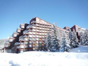 Studio confortable 4 pers, skis aux pieds, proche commerces, animaux admis - FR-1-411-326