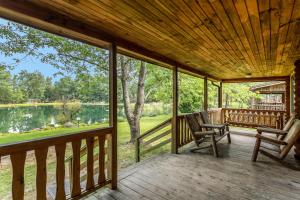 Three-Bedroom House room in Drummer Boy Camping Resort