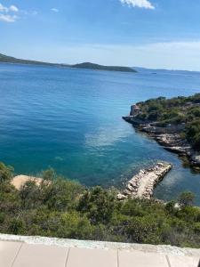 Alleinstehendes Haus am Meer Robinson