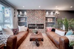 Artsy Hidden Gem ll -Free Parking -- - Delaware Gardens