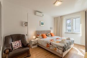 Garden Apartment Dina with free Parking
