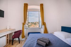 ART DECO DUBROVNIK ROOMS by DuHomes