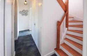 Maisons de vacances Pet Friendly Home In Allaire With Kitchen : photos des chambres