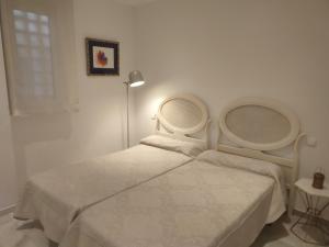 PLAYAS DEL DUQUE, PUERTO BANUS, GOLF .PLAYA Y COMPRAS