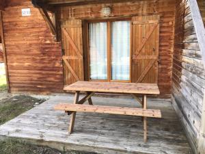 Chalets Chalet La Joue du Loup, 3 pieces, 7 personnes - FR-1-504-592 : photos des chambres