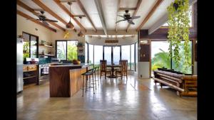 Private Home in Montezuma with Ocean View