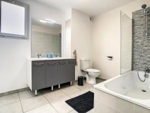 Villa Poète avec jardin 3 Chambres Parking gratuit