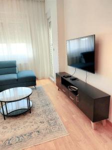 Kej Danube lux free garage