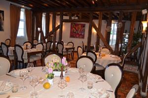 Hotels Logis Hotel Auberge du Cheval Blanc : photos des chambres