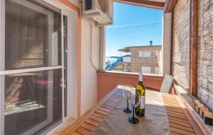 1 Bedroom Amazing Apartment In Nevidane