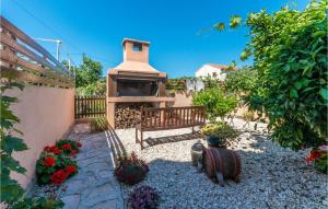 1 Bedroom Amazing Apartment In Nevidane