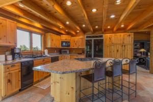 5000 Ponderosa Drive