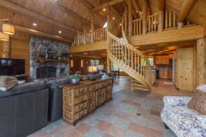 5000 Ponderosa Drive