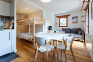 Appartements TRES LUMINEUX Cocon avec BALCON pres des pistes : photos des chambres