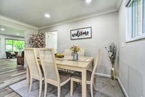 Dearborn Heights Home about 16 Mi to Downtown Detroit!