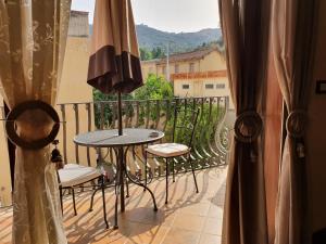 Casa La Ferula apt2 vicino al mare e Taormina con balcone