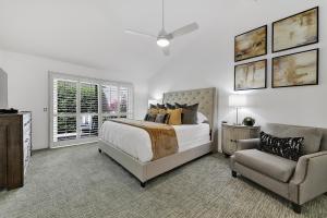 Palm Valley Full Access to Golf, Tennis, and Pickle Ball- Luxury 3 King Beds 3 Full Baths