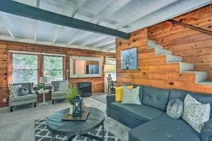 Half-Mi to Shaver Lake Cabin with Wraparound Deck - Lakeshore