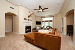 Mears House Unit 2E