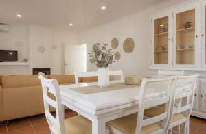 Casa da Lota 1º, by Casas do Verão