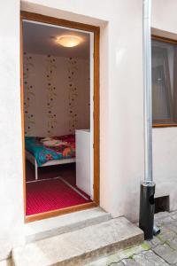 Center Walk Apartment and Room