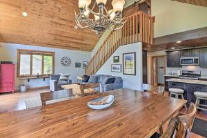 Cabin 1 Mi to Sand Valley, 1 Block to Beach