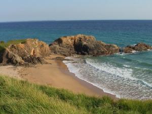 Maisons de vacances Holiday Home in Doelan with Sea View : Maison de Vacances 4 Chambres