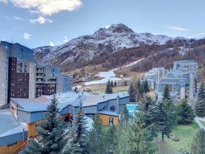 Studio confortable ski aux pieds à Val-dIsère - FR-1-518-96