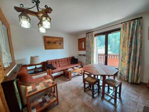 Charmant 2 pièces avec balcon et parking au Col du Corbier - FR-1-573-107