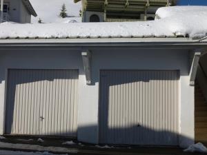 Chalet spacieux avec poêle à bois, WIFI gratuit, terrasse, garage et proche des pistes - FR-1-425-122