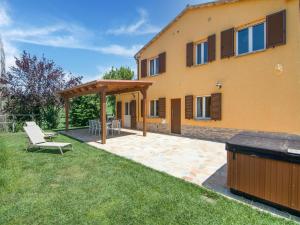 Villa in Ostra Vetere with Pool and Jacuzzis