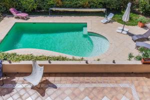Maisons de vacances Superbe maison avec terrasse et piscine - Villeneuve-les-Avignon - Welkeys : photos des chambres