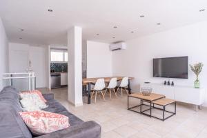 Sublime 71m Downtown And Near The Beach !