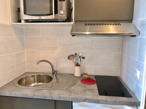 Appartement accueillant et lumineux Proche des pistes et des commerces Balcon - FR-1-502-322