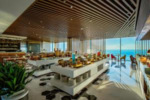 Le Sands Oceanfront Danang Hotel