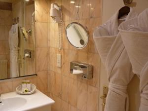 Hotels Chateau d'Isenbourg & SPA : Chambre Tradition 