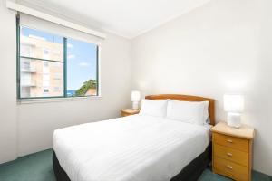 Three-Bedroom Apartment with Ocean View room in AeA The Coogee View