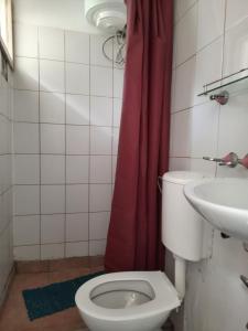 CAMERA CU BAIE si Curte-CENTRU ISTORIC