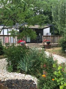 Maisons de vacances A L’Oree Du Bois : photos des chambres