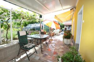 DINO apartma studio in soba - DINO Apartment Studio and Room