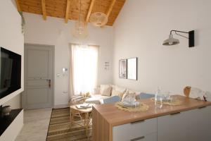Pilos Sunrise Loft