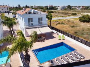Nissi Luxury Villas