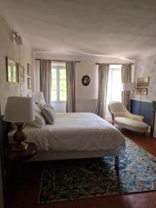 1560- Domaine Des Cinq Jardins- A Magical and Authentic Mansion