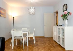 Bright Cozy 2BD Apartment near the Centre of Varna