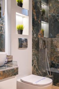 SithoniaRS Luxury Ground Floor Apartment With Private Garden