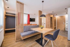 Kuenz Dolomites App 2