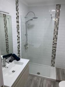 Apartamento con piscina y vistas -Le Petit Paradis