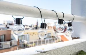 Luxurious apartment next to the sea and city centre with free parking space