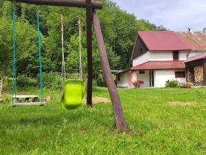 Holiday home in Trnovac 17132