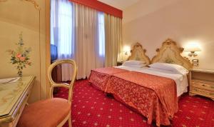 Classic Triple Room room in Hotel Biasutti